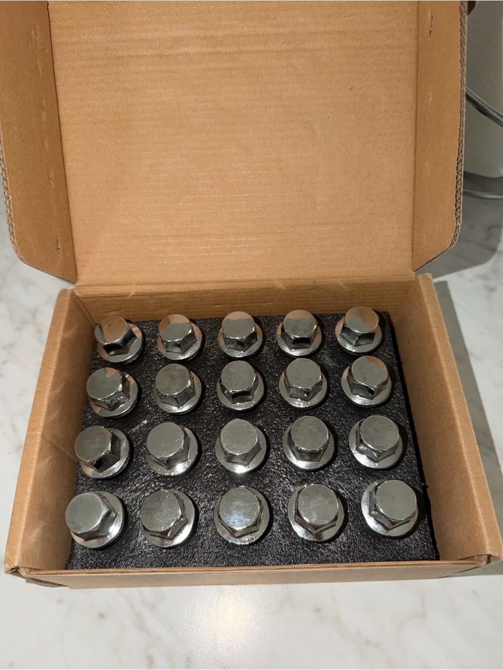 Chrome Wheel Lug Nut Set - 20-Piece